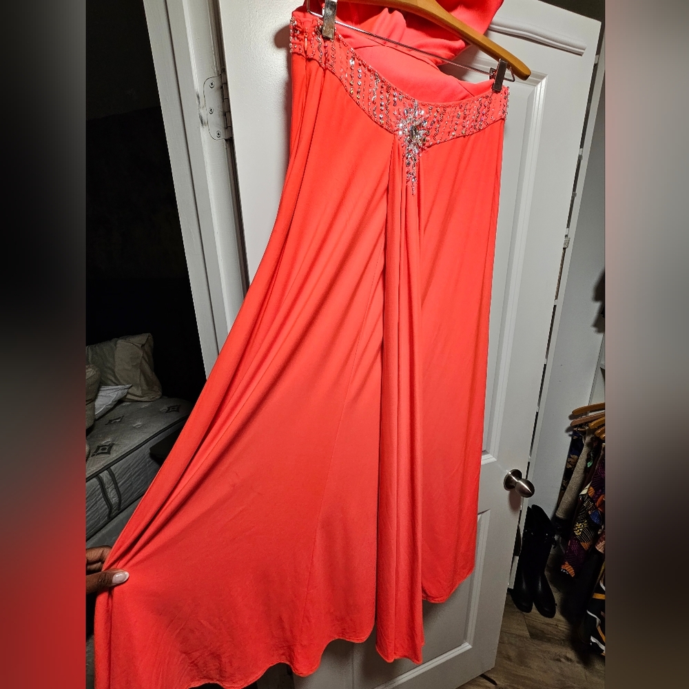 Stunning hot pink prom bridesmaid dress from Cachet - Picture 9 of 10
